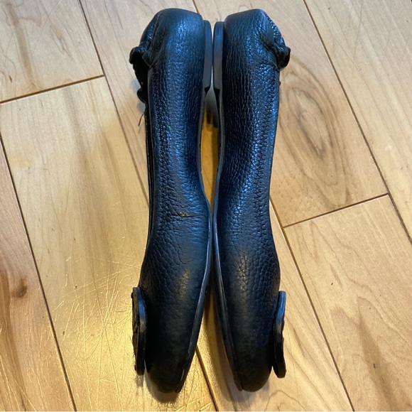 Tory Burch Reva Tumbled Black Leather Tonal ballet flats with leather logo 7.5 - Picture 2 of 6